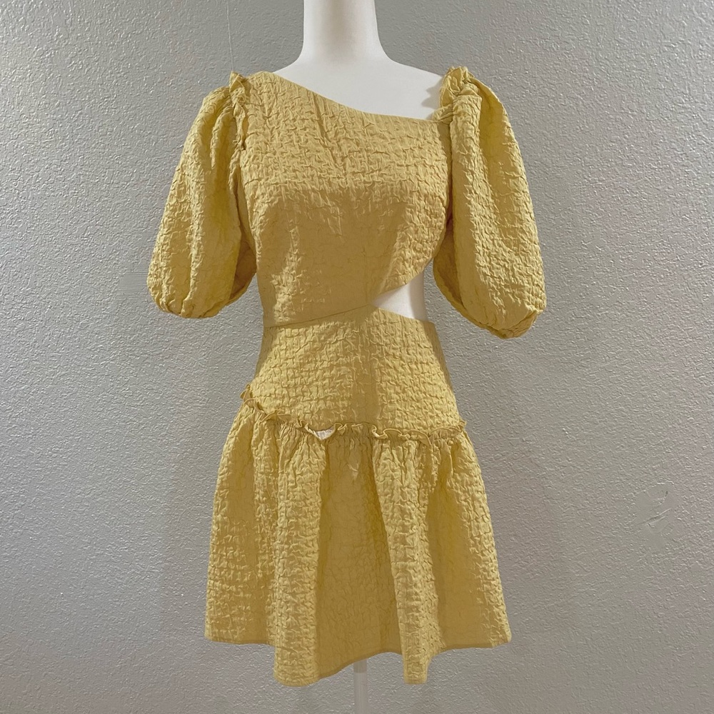 Puff Sleeve Asymmetric Dress